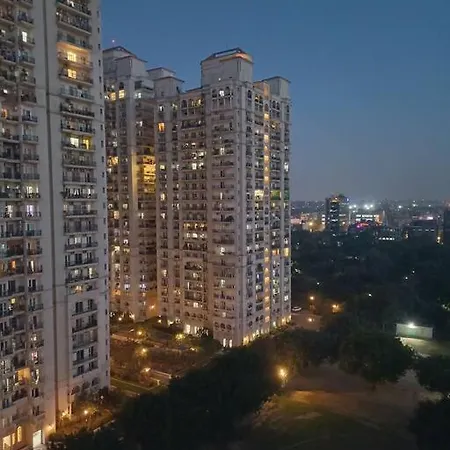 The Dream House Dlf Moti Nagar Apartment